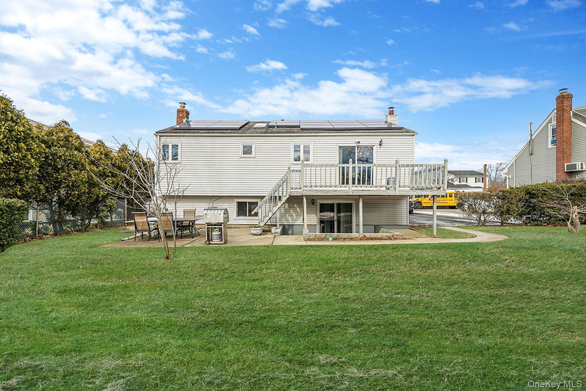 #5 photo, 60 Liberty Avenue, מחוז סאפוק North Babylon , NY 11703