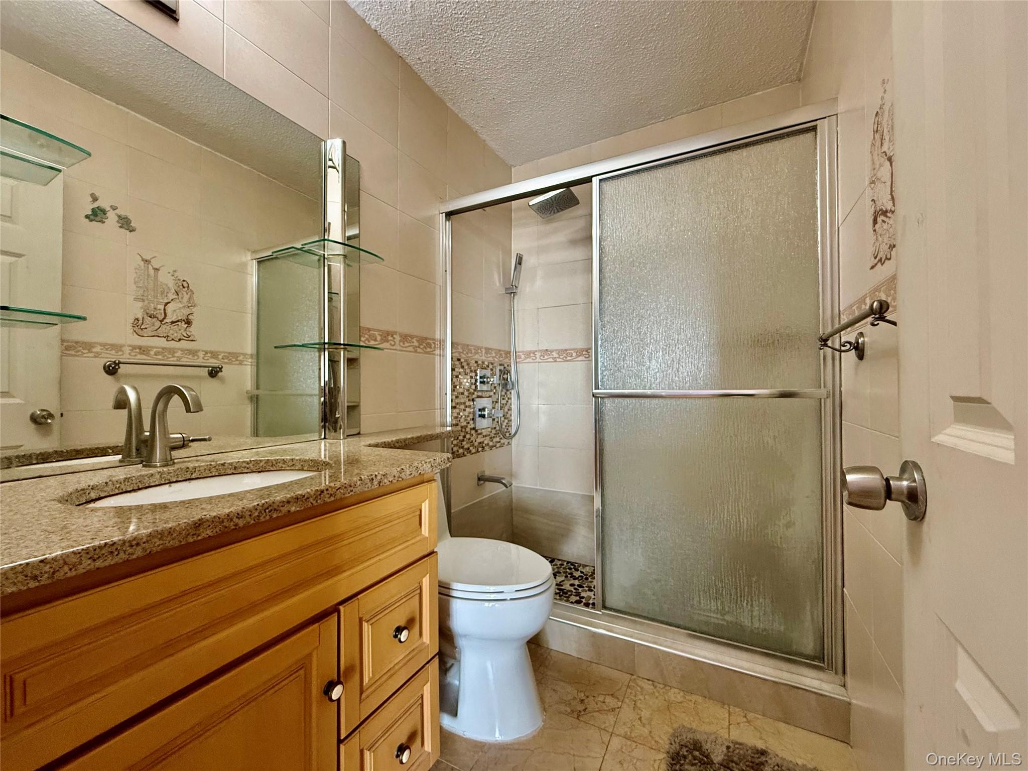 #5 photo, 150-38 Union Turnpike, কুইন্‌স Kew Garden Hills , NY 11367