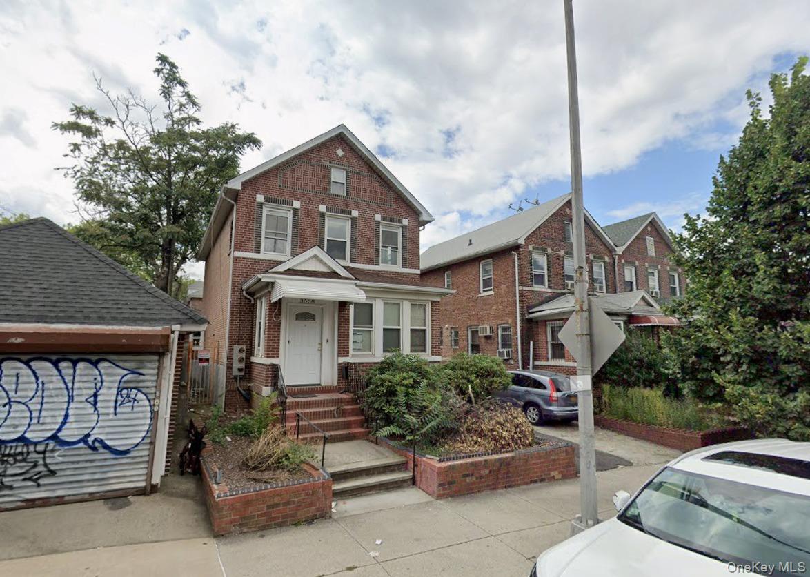 #1 photo, 3558 71st Street, कुईंस Jackson Heights , NY 11372