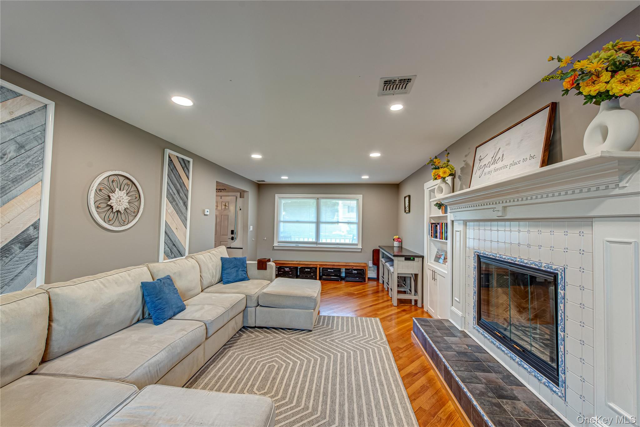 #9 photo, 9 Donna Place, מחוז סאפוק East Islip , NY 11730