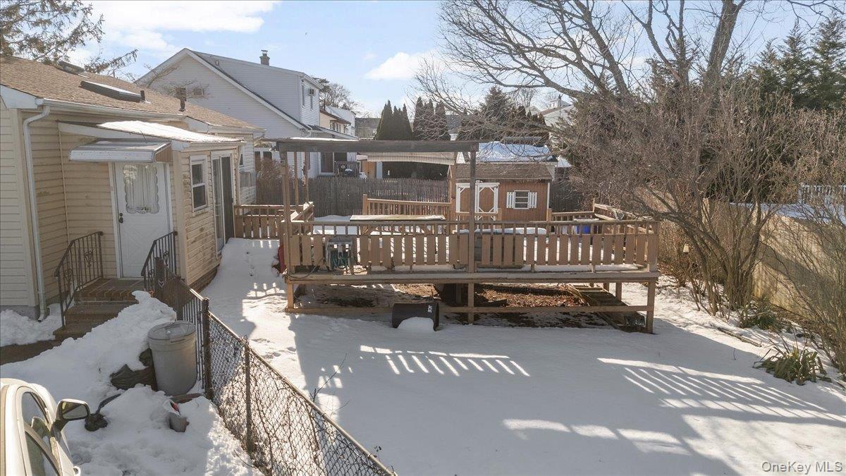 #15 photo, 342 9th Street, מחוז סאפוק West Babylon , NY 11704