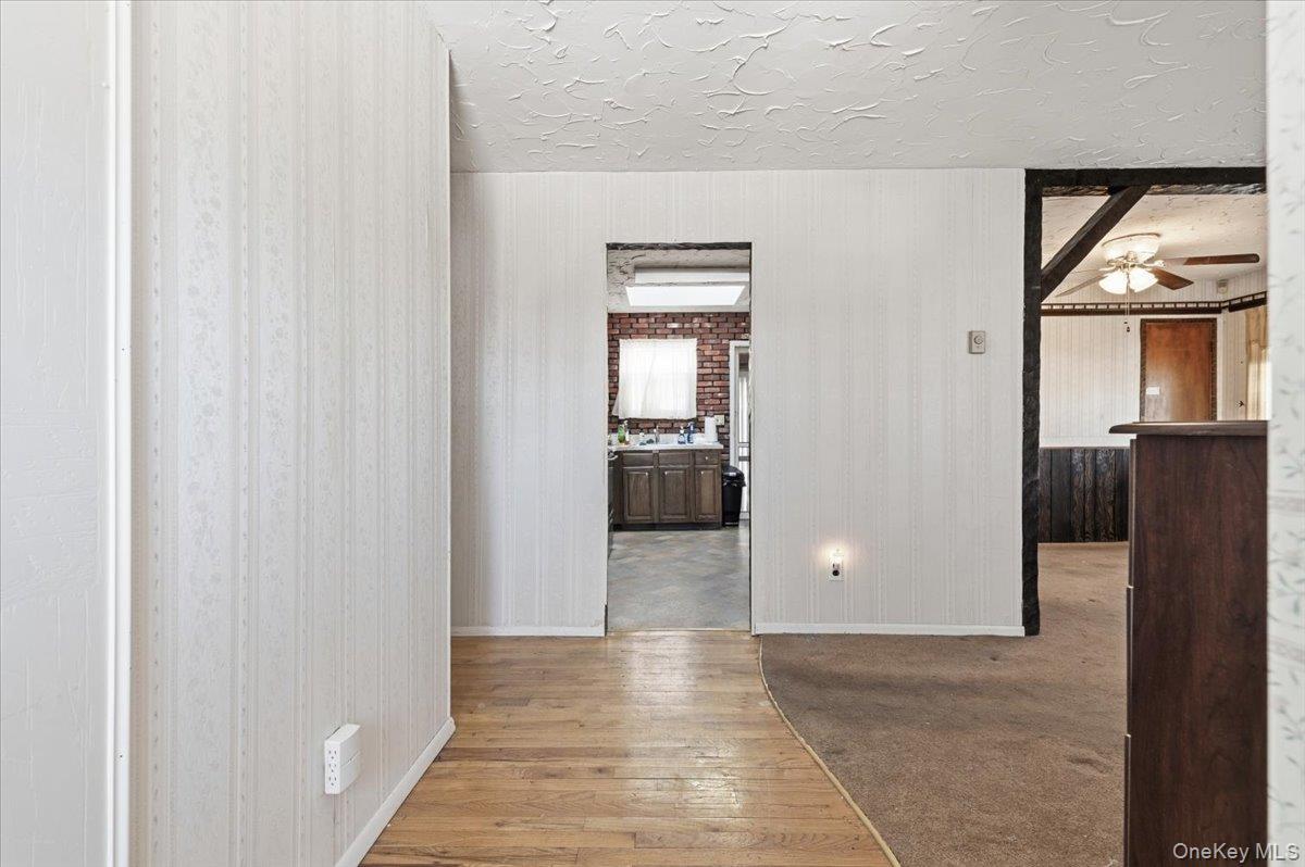 #3 photo, 342 9th Street, מחוז סאפוק West Babylon , NY 11704