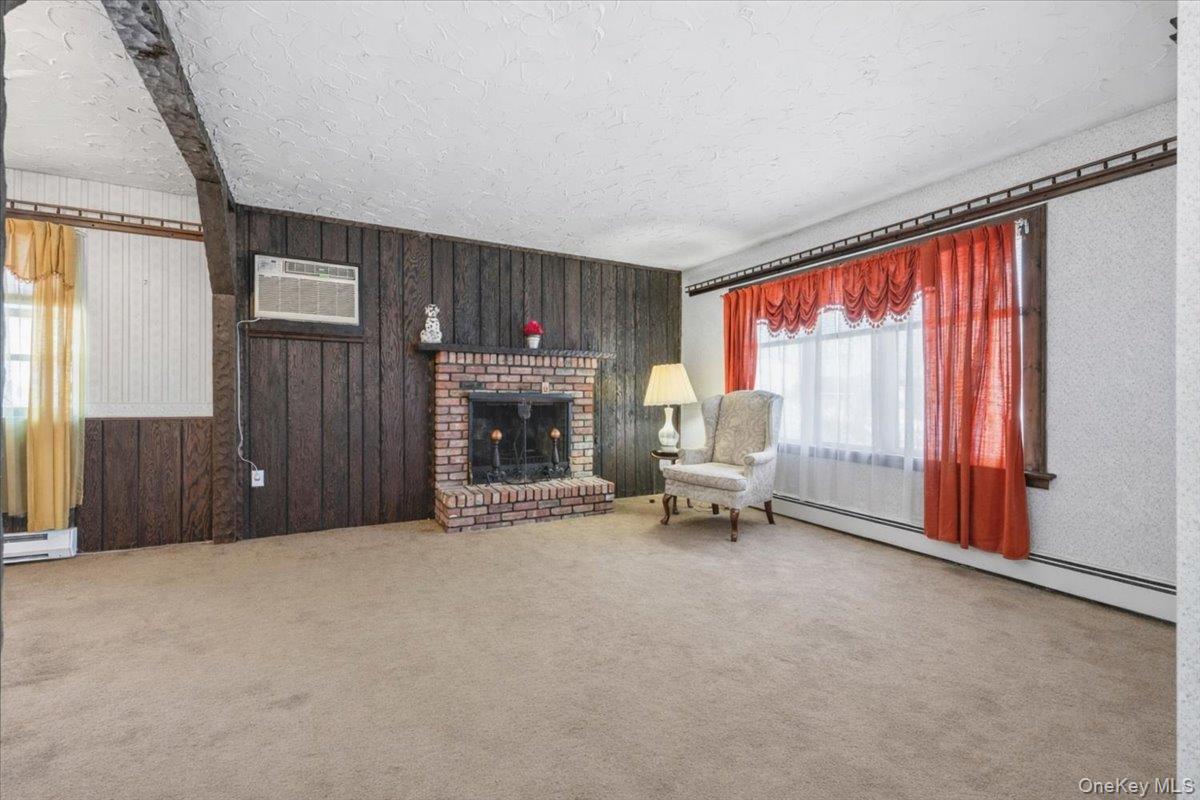 #4 photo, 342 9th Street, מחוז סאפוק West Babylon , NY 11704