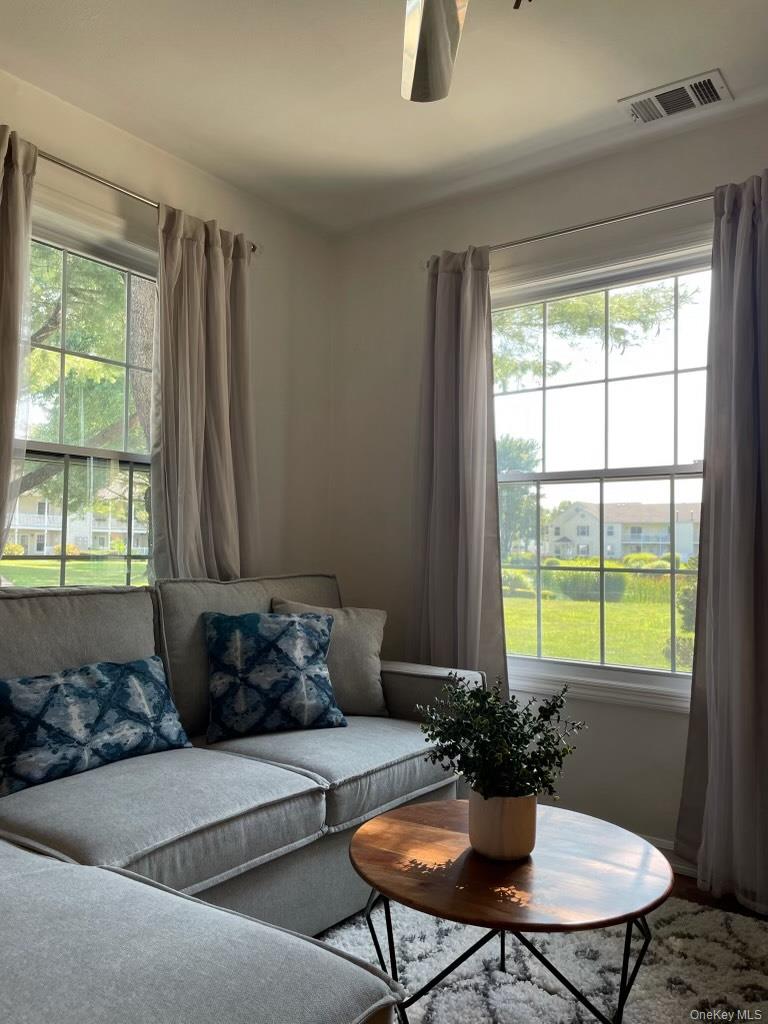 #2 photo, 208 Fairview Circle, Middle Island , NY 11953