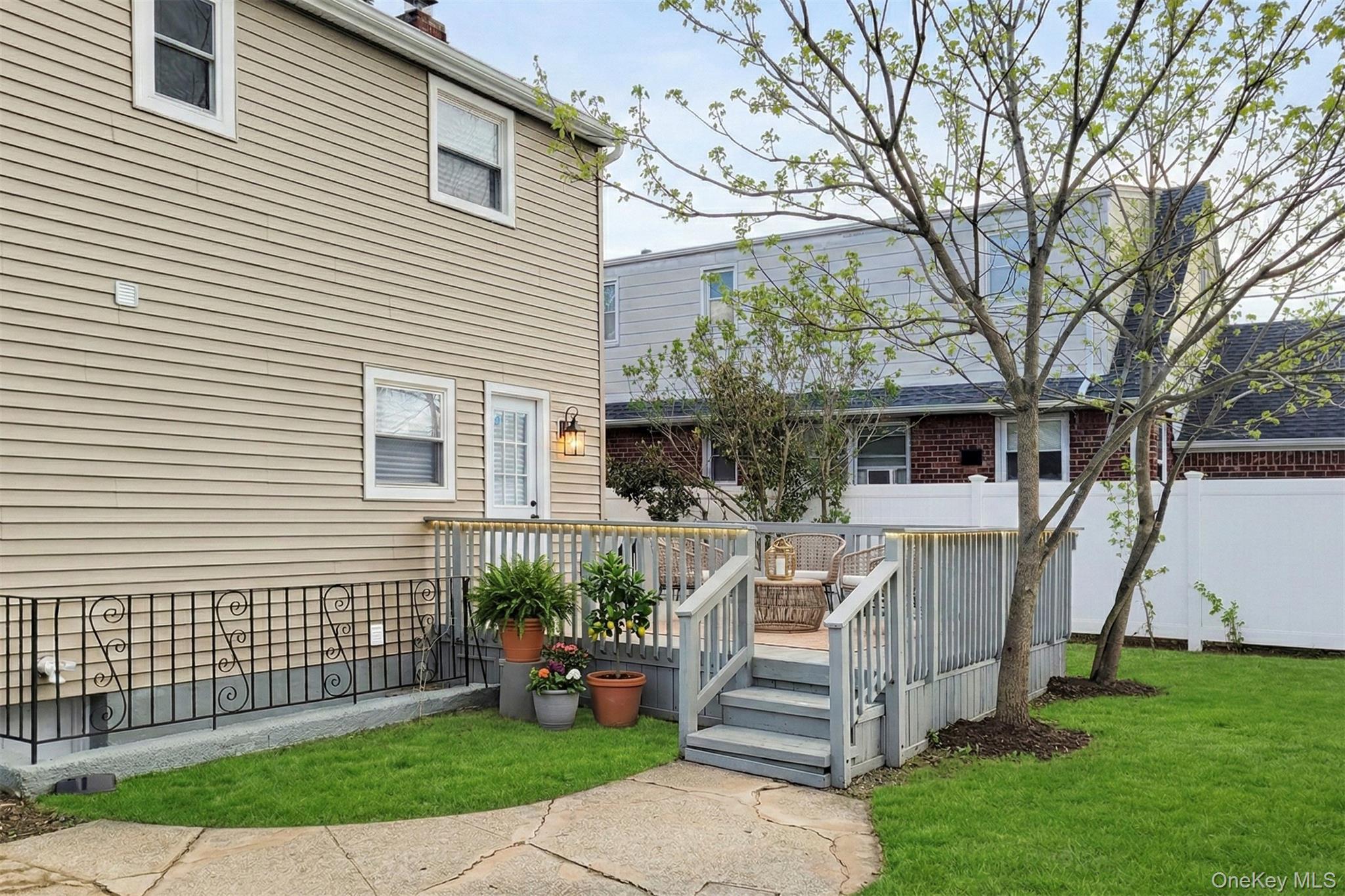 #16 photo, 2409 Lindy Road, Westbury , NY 11590