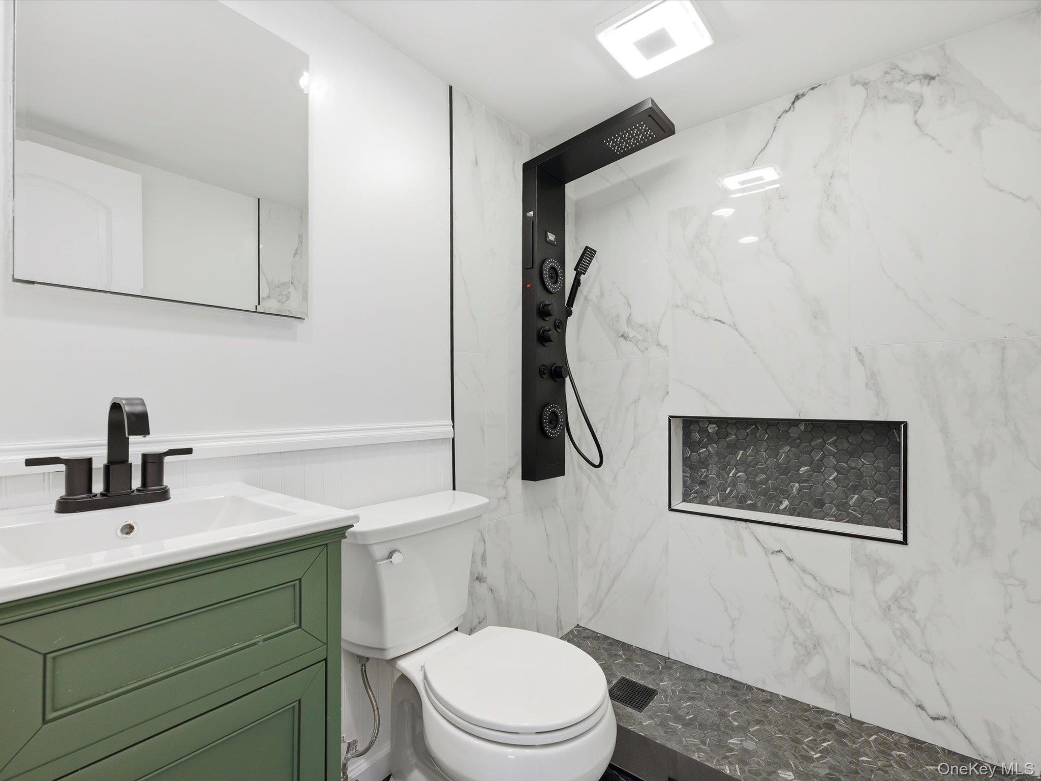 #5 photo, 2409 Lindy Road, Westbury , NY 11590