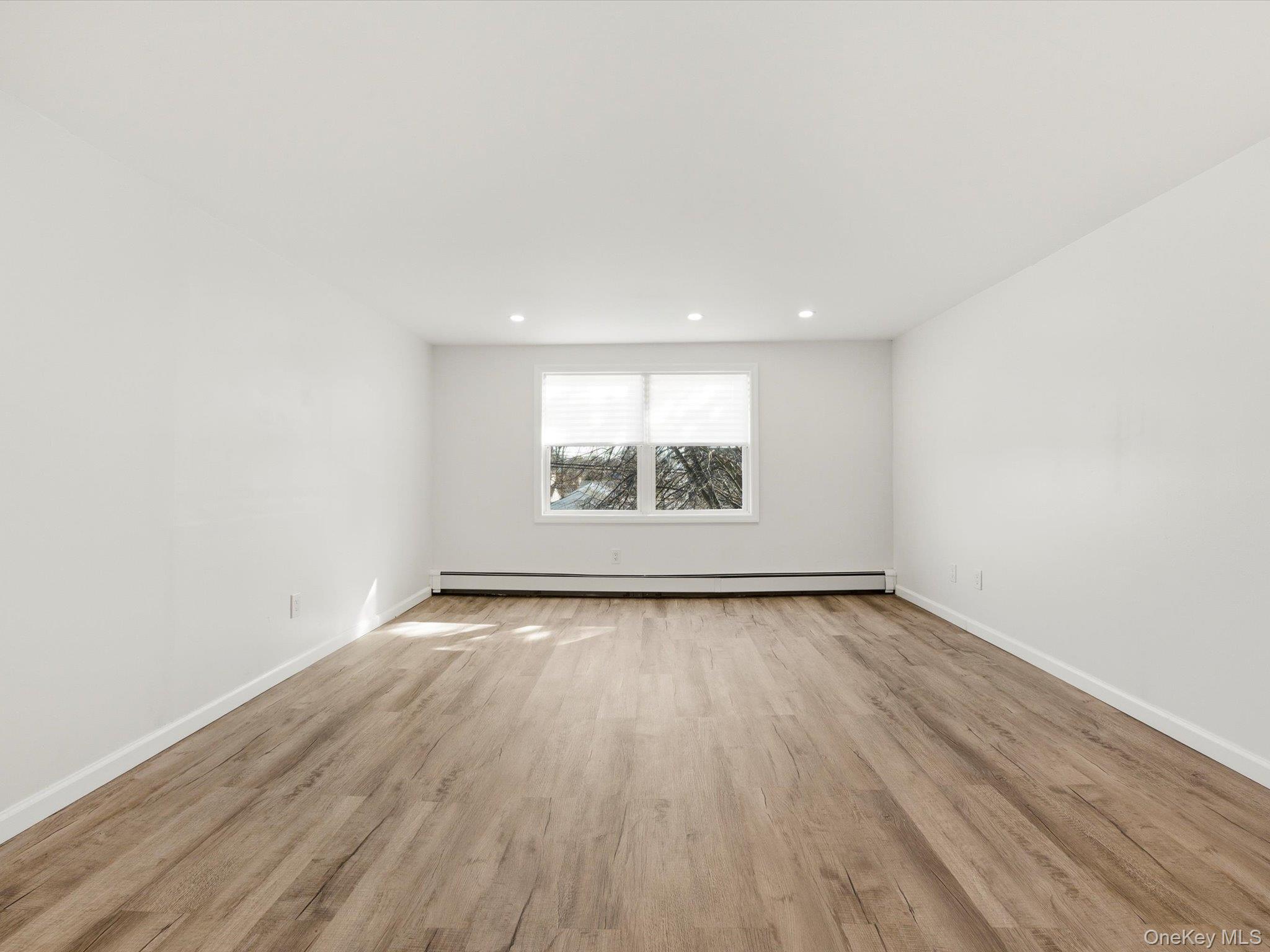 #8 photo, 2409 Lindy Road, Westbury , NY 11590