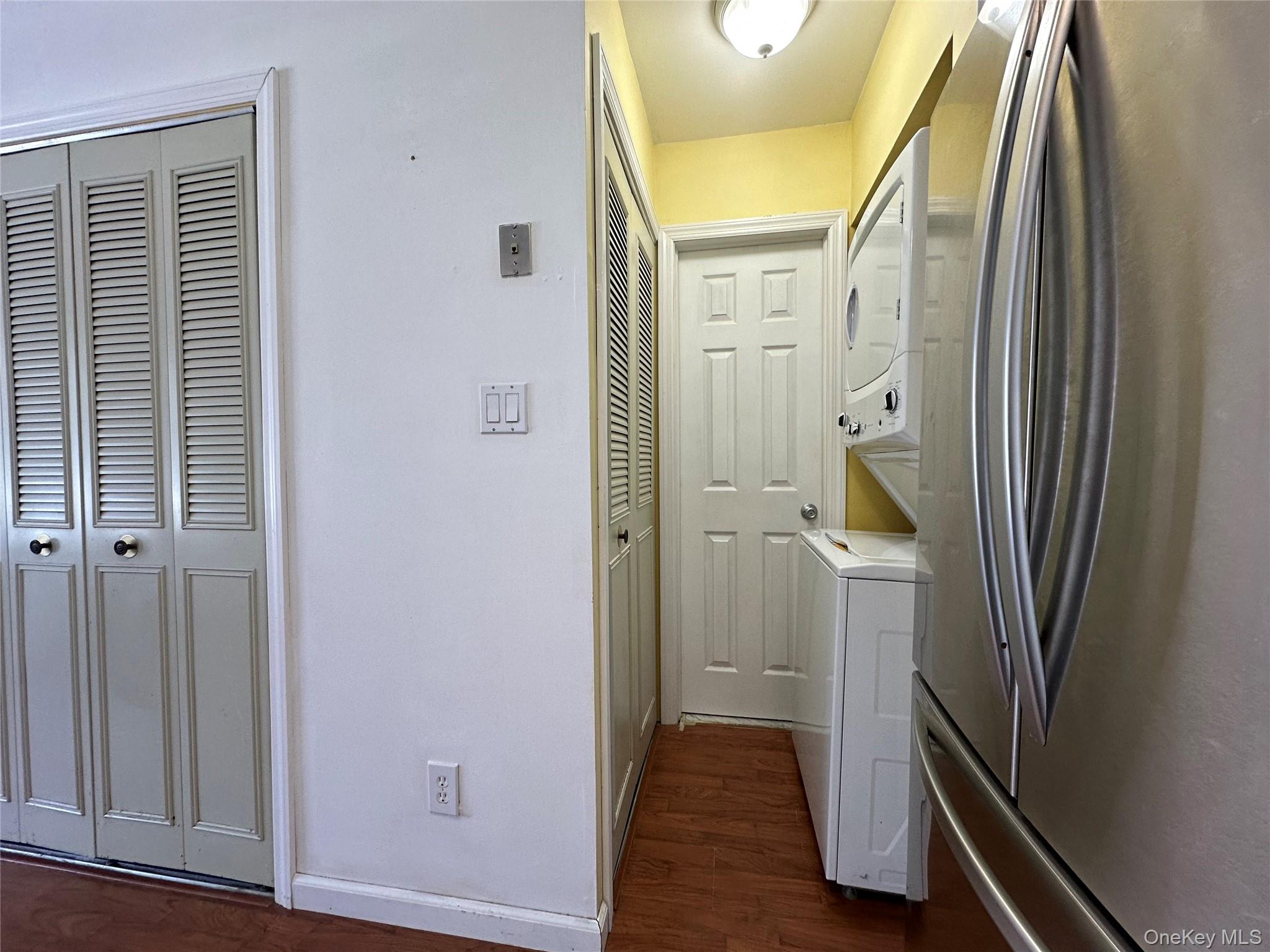 #6 photo, 223 Springmeadow Drive, Holbrook , NY 11741