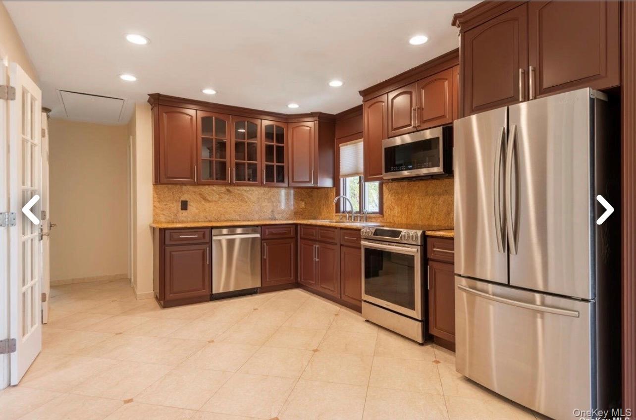 #2 photo, 171 Roslyn Road, नासाउ काउंटी Mineola , NY 11501