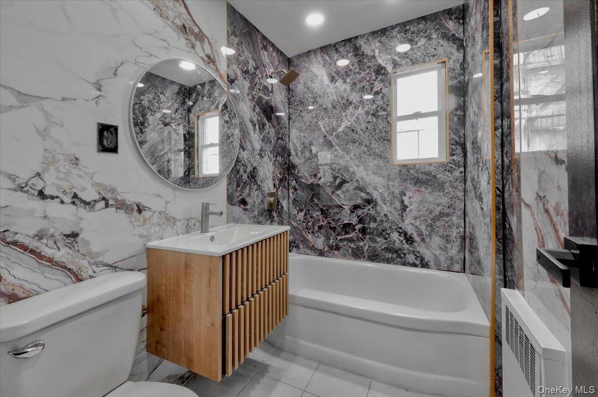 #13 photo, 3523 Laconia Avenue, Bronx , NY 10469