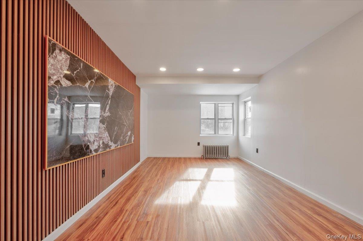 #14 photo, 3523 Laconia Avenue, Bronx , NY 10469