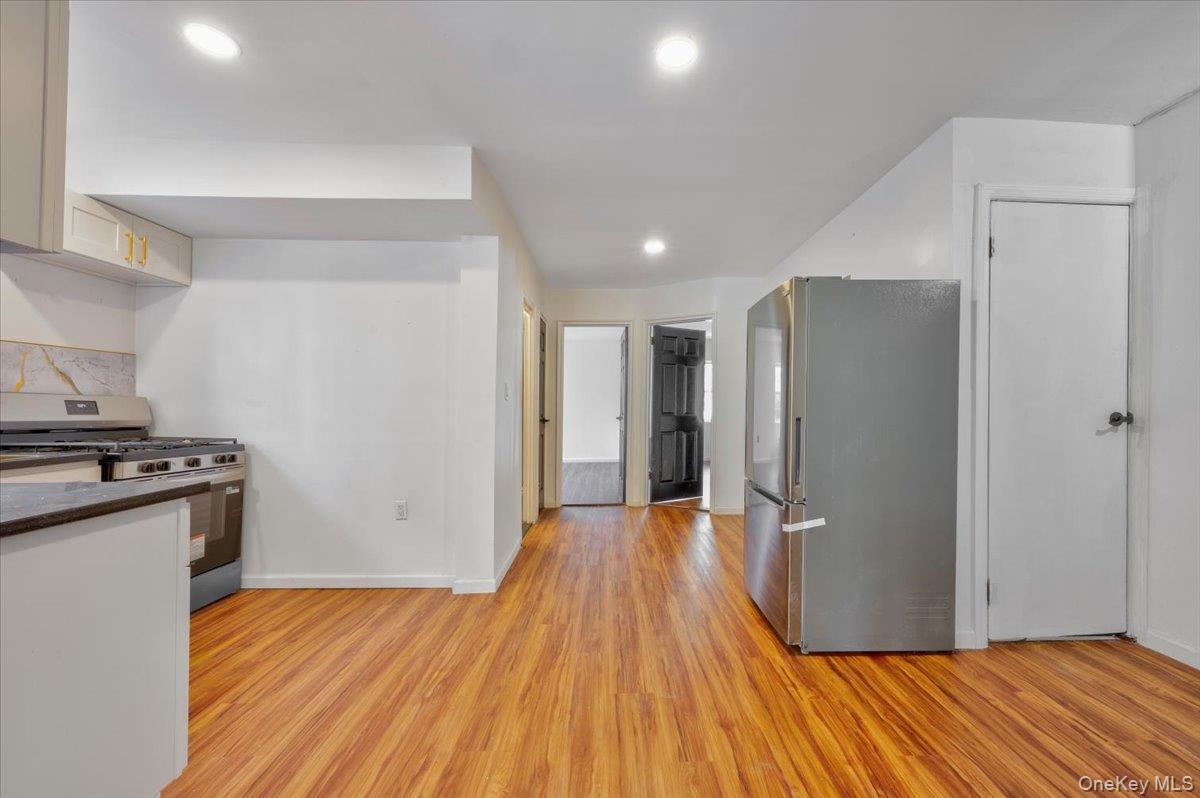 #16 photo, 3523 Laconia Avenue, Bronx , NY 10469