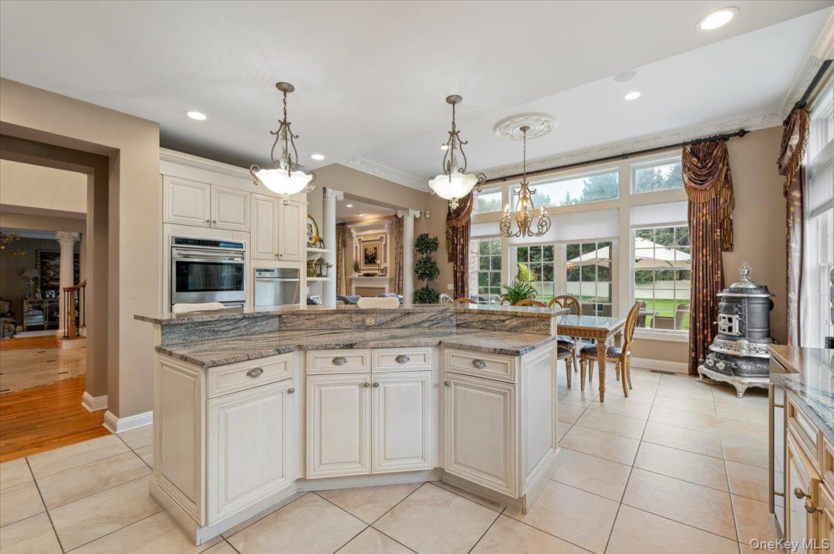 #11 photo, 44 Legends Circle, מחוז סאפוק Melville , NY 11747