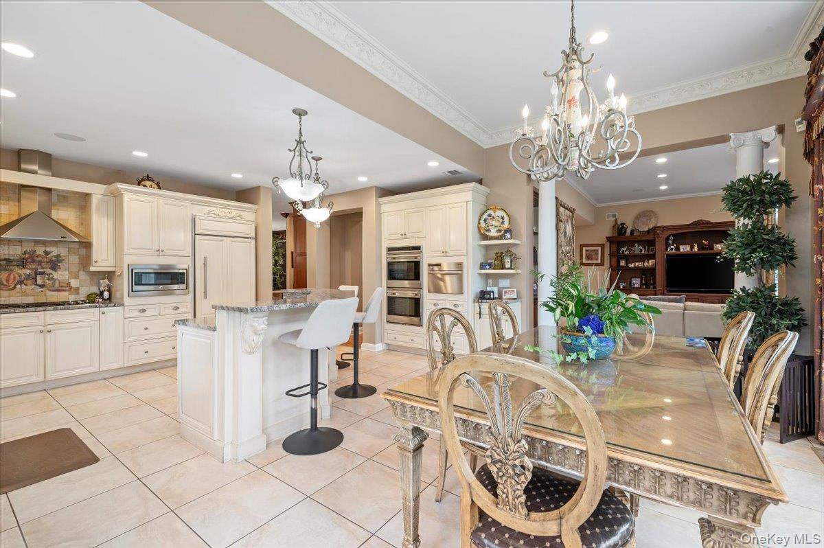 #13 photo, 44 Legends Circle, מחוז סאפוק Melville , NY 11747