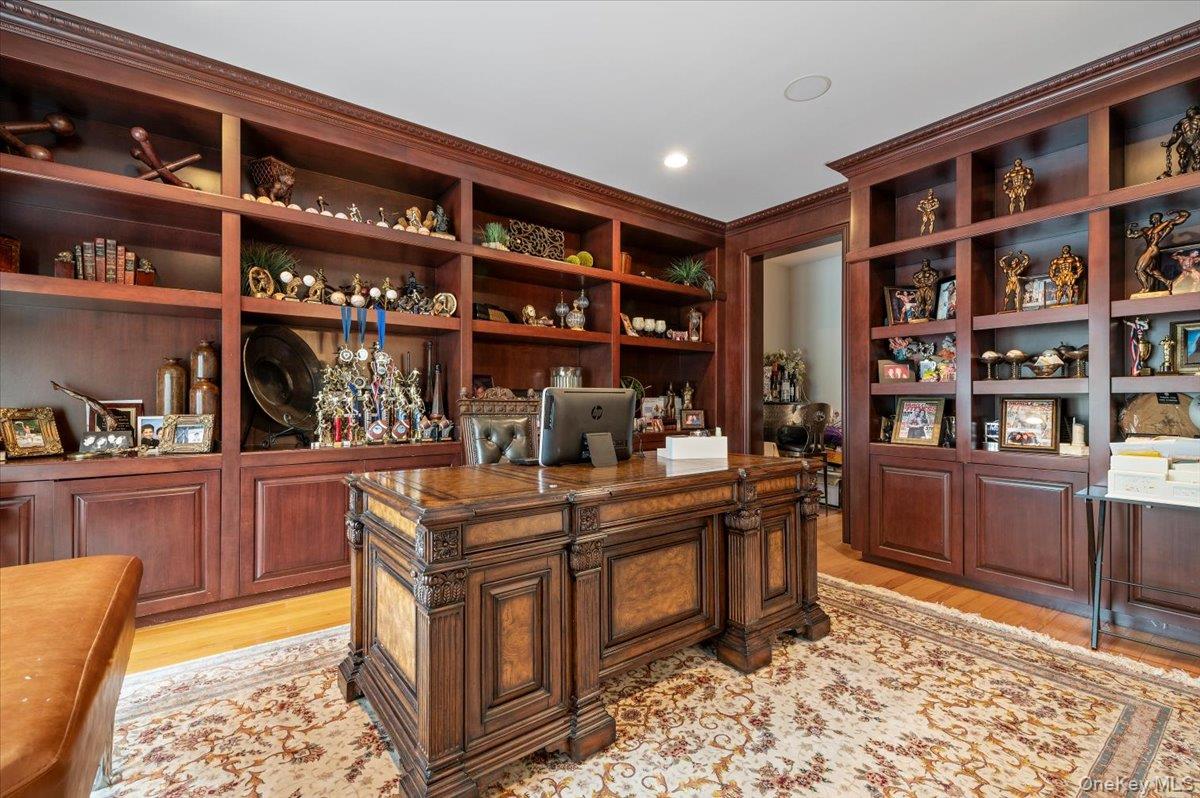 #5 photo, 44 Legends Circle, מחוז סאפוק Melville , NY 11747