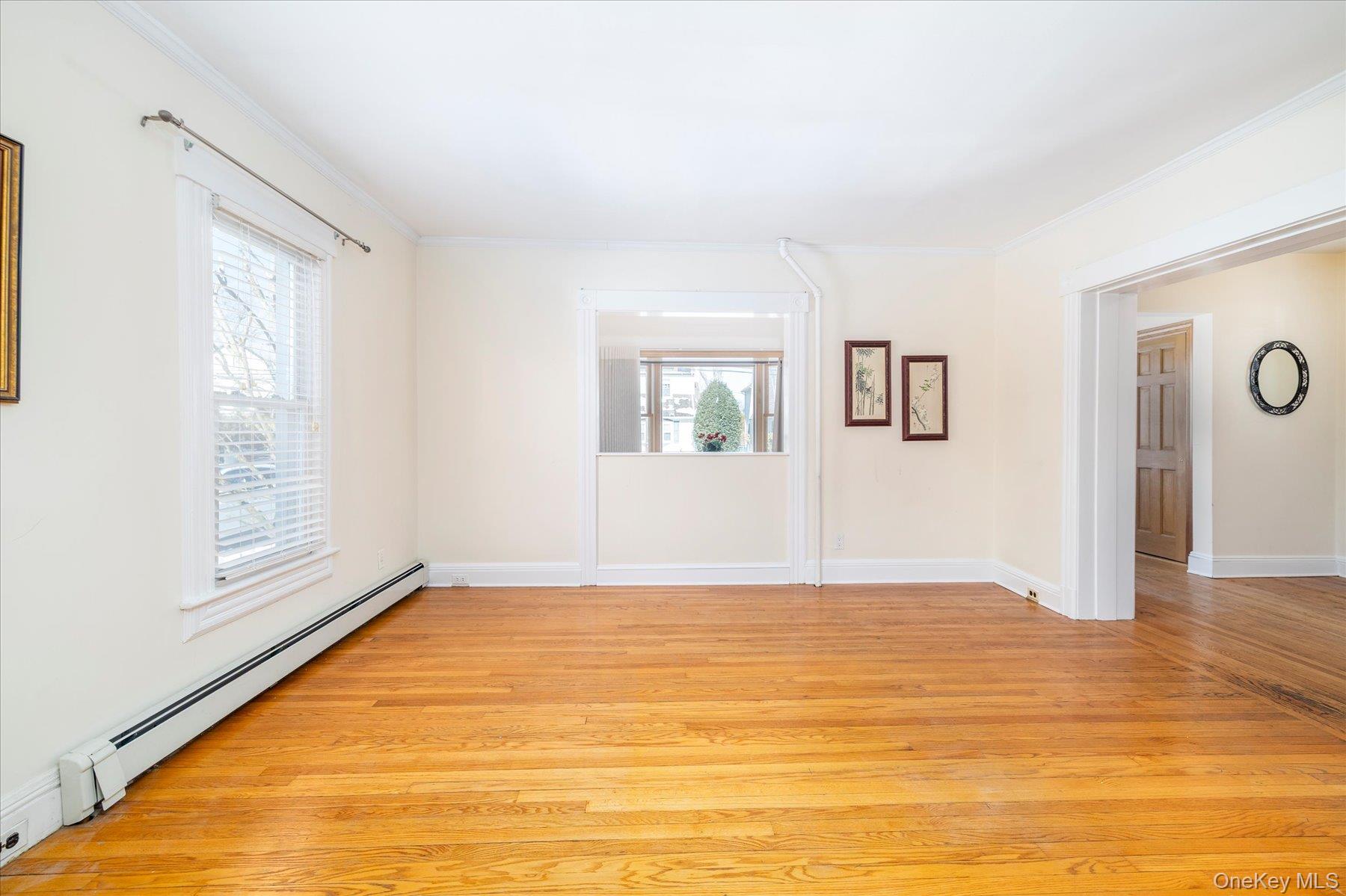 #8 photo, 43 Garfield Place, מחוז נסאו East Rockaway , NY 11518