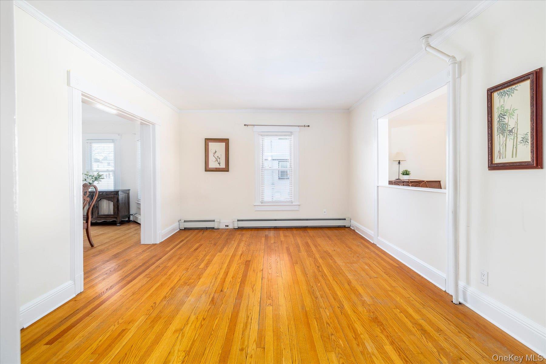 #9 photo, 43 Garfield Place, מחוז נסאו East Rockaway , NY 11518