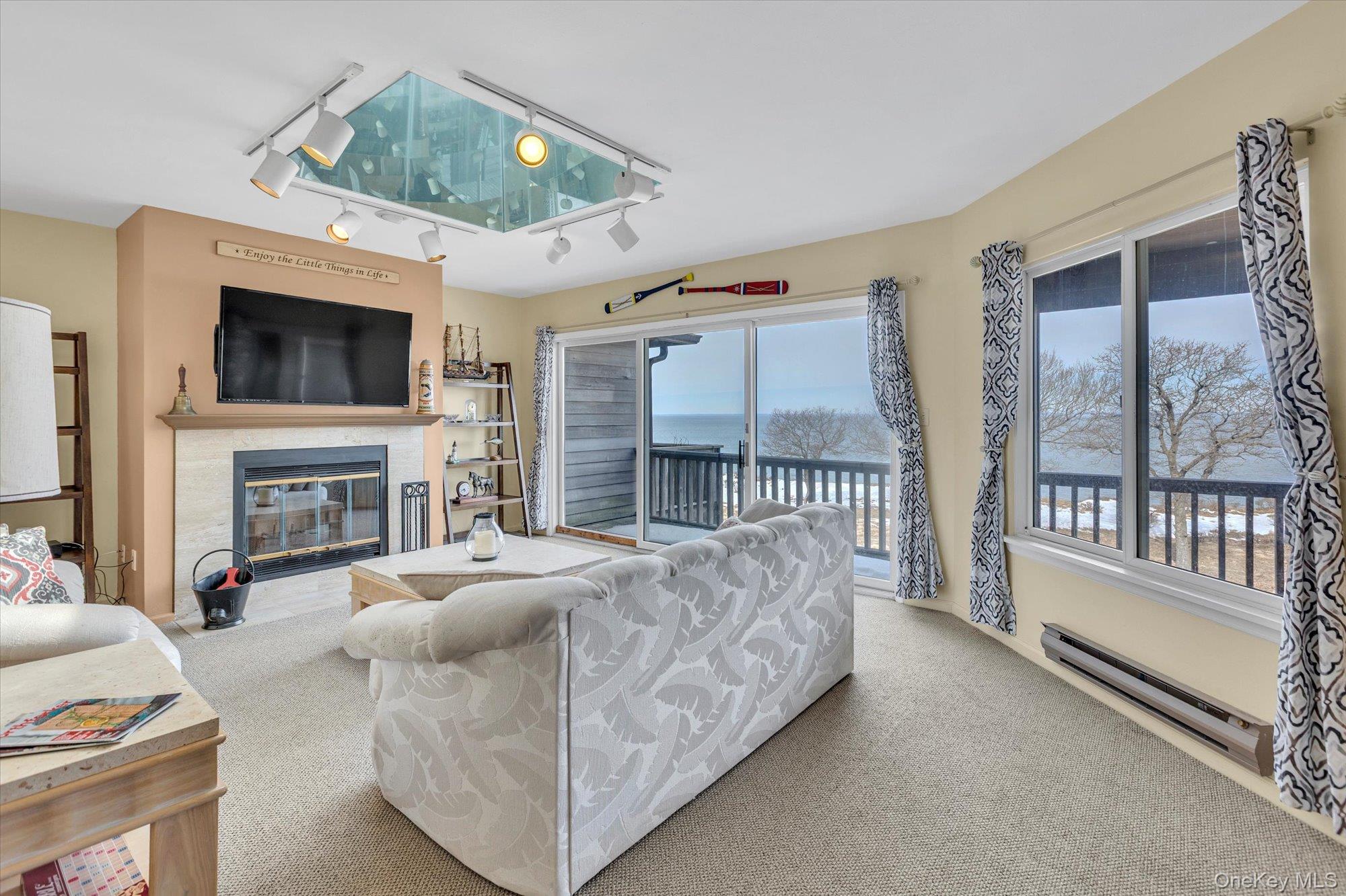 #4 photo, 312 Fox Hill Drive, מחוז סאפוק Baiting Hollow , NY 11933