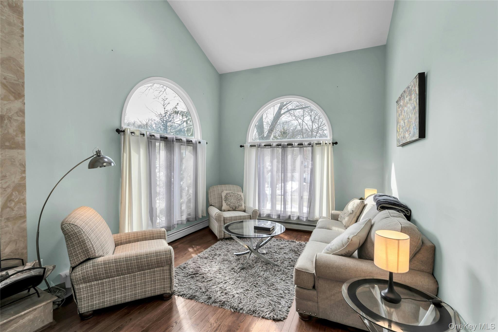 #12 photo, 54 Valleywood Road, מחוז סאפוק Commack , NY 11725