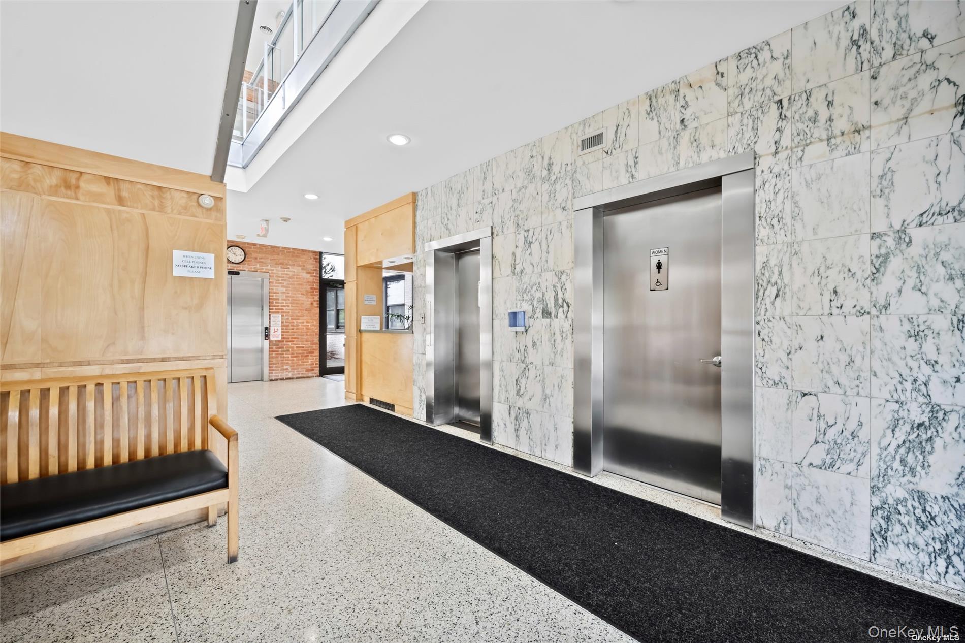 #5 photo, 520 Franklin Avenue, Garden City , NY 11530