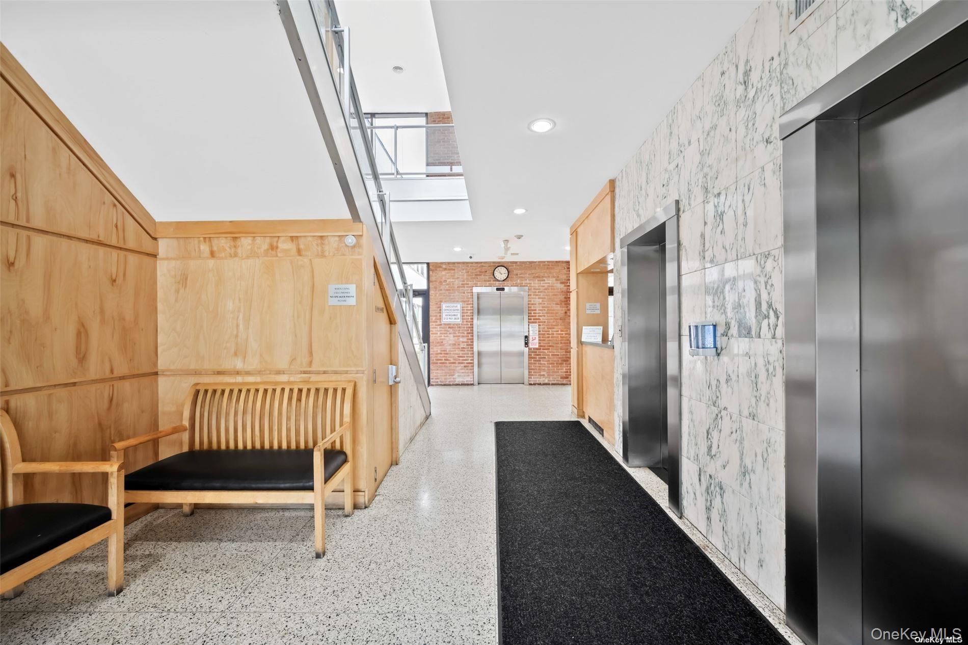 #7 photo, 520 Franklin Avenue, Garden City , NY 11530