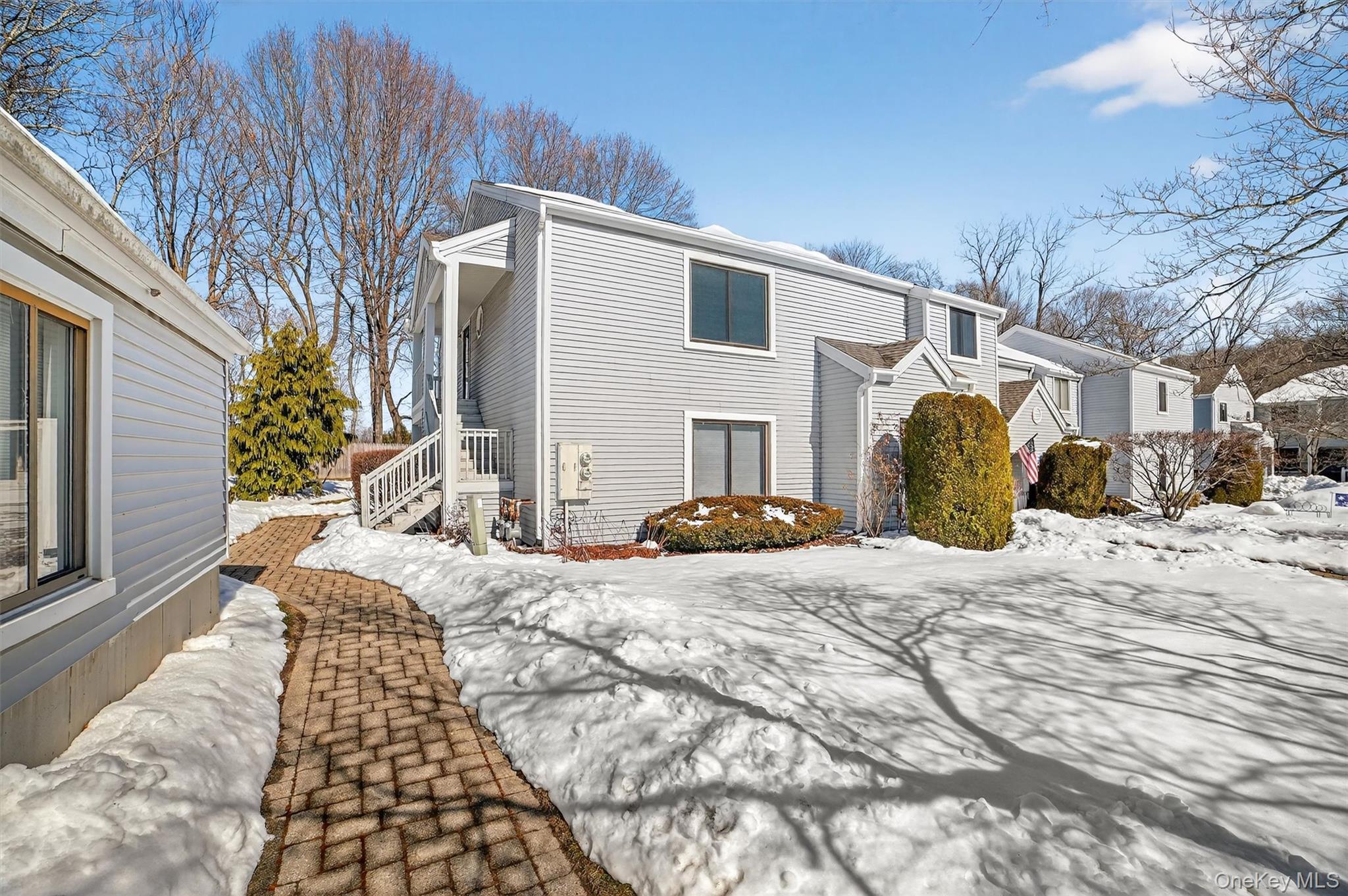 #1 photo, 97 Sunfish Landing, Mohegan Lake , NY 10547