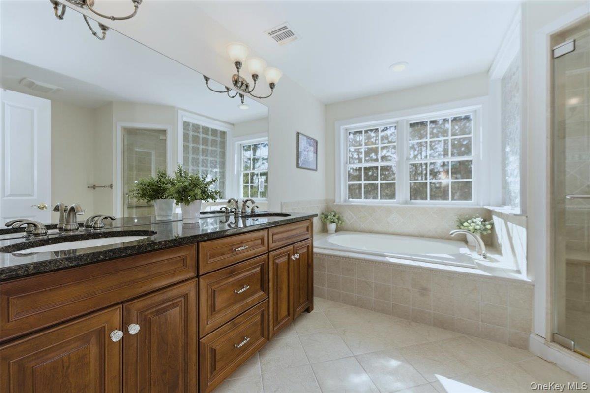 #20 photo, 8 Hilltop Drive, 뉴욕주 Yorktown Heights , NY 10598