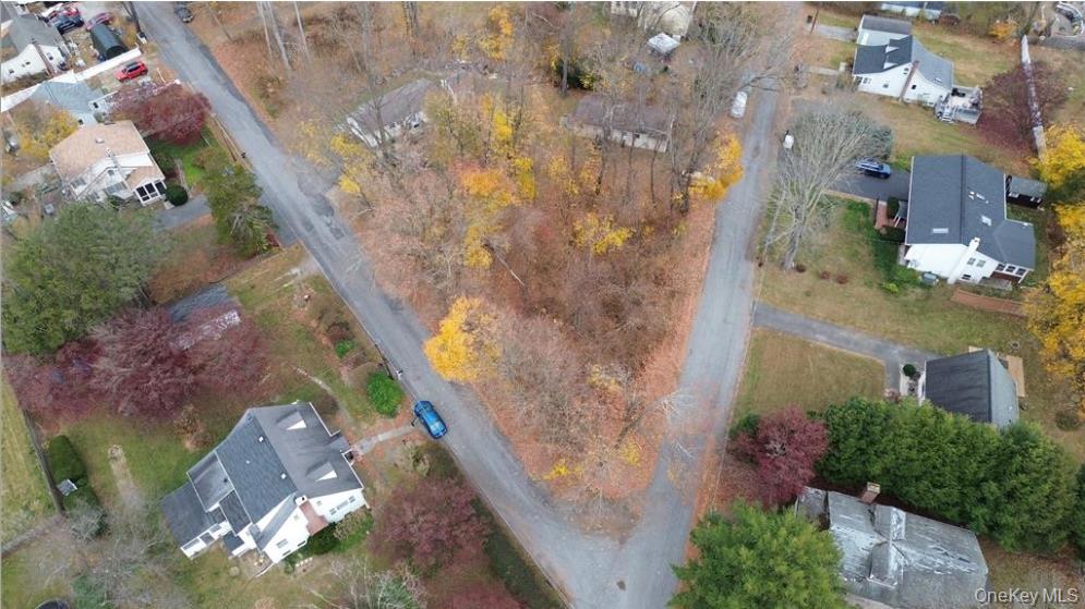 #5 photo, 14 Hawthorne Road, Carmel , NY 10512