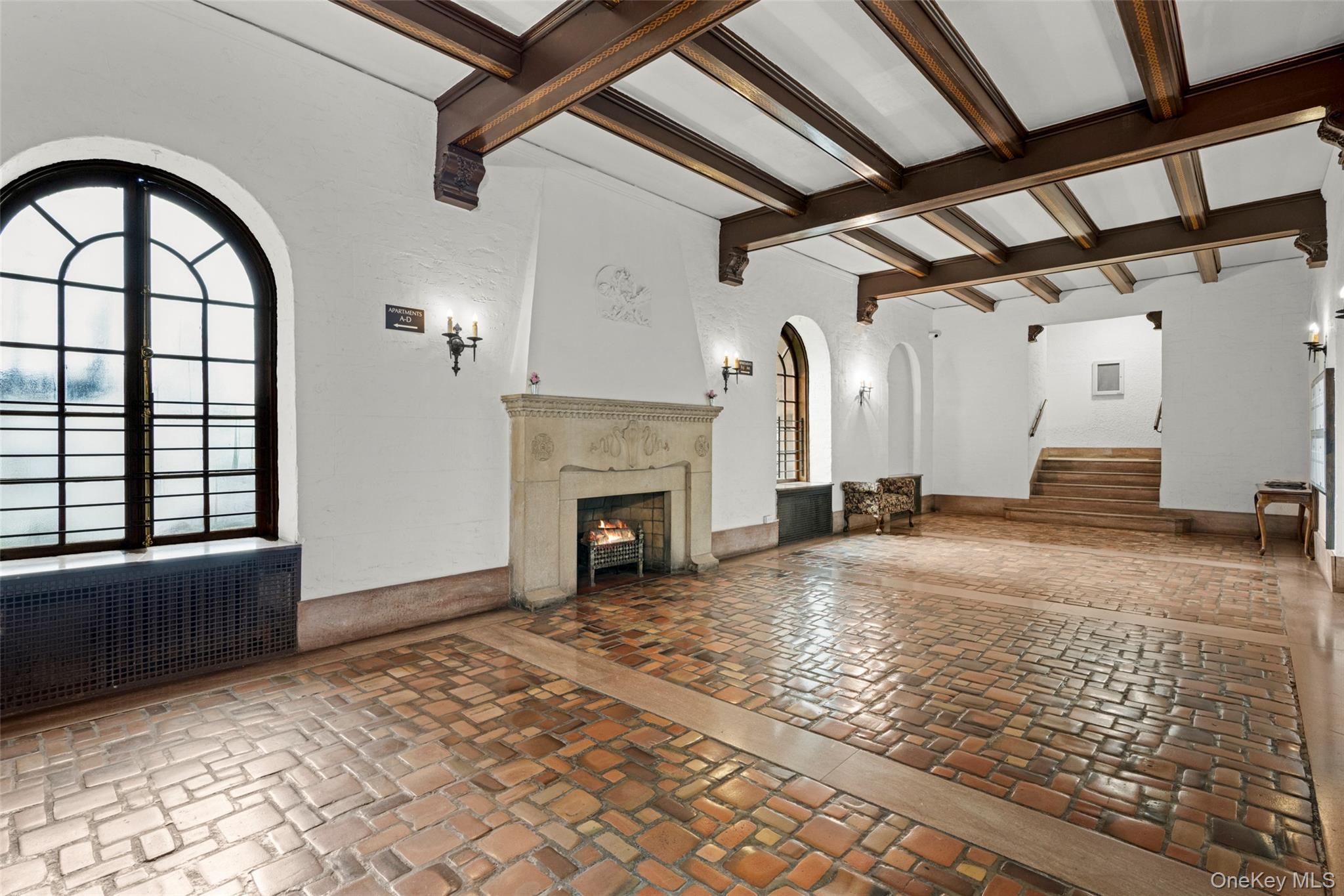 #3 photo, 412 Munro Avenue, Mamaroneck , NY 10543