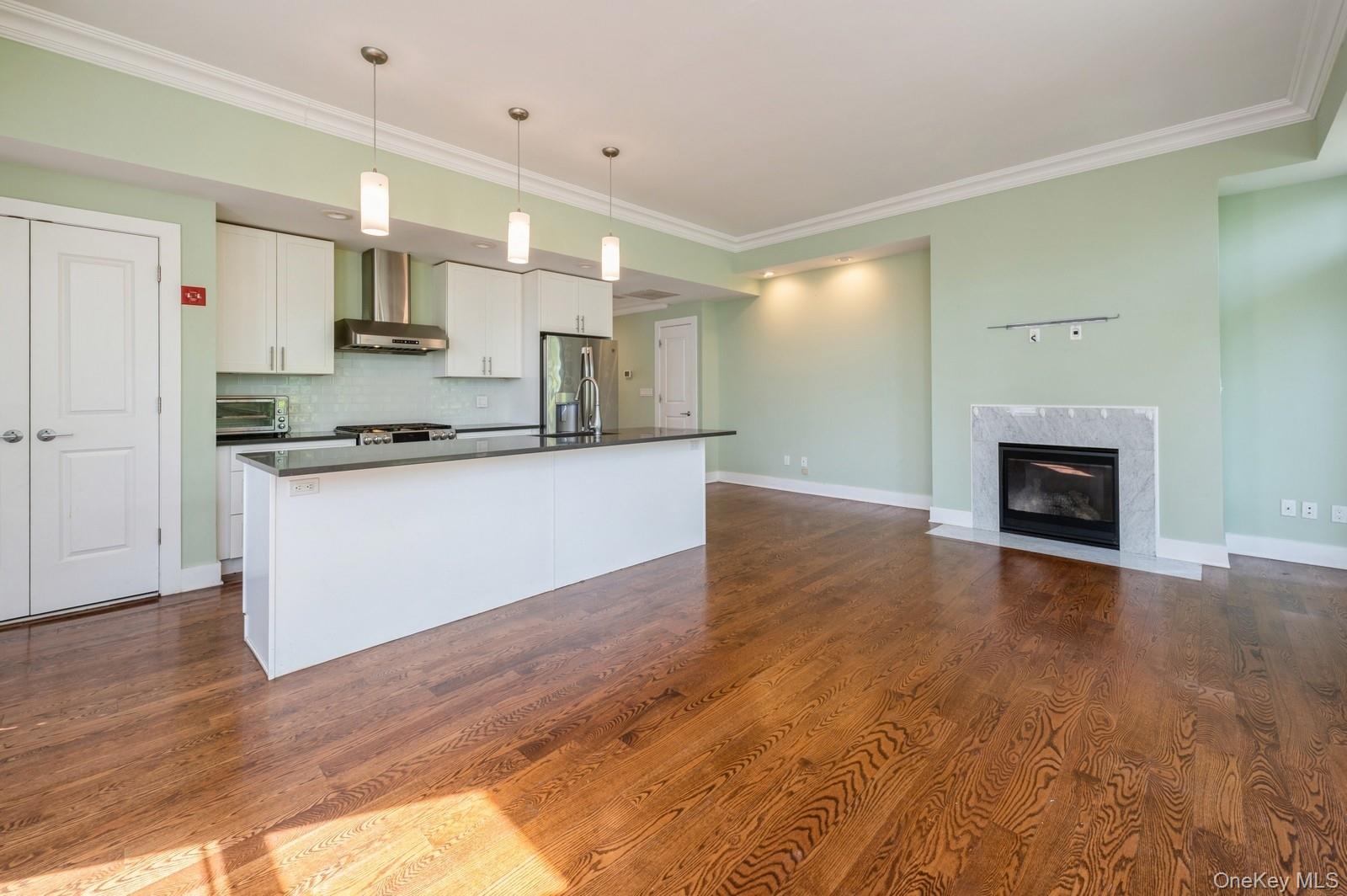 #4 photo, 13 Island Point, הברונקס Bronx , NY 10464