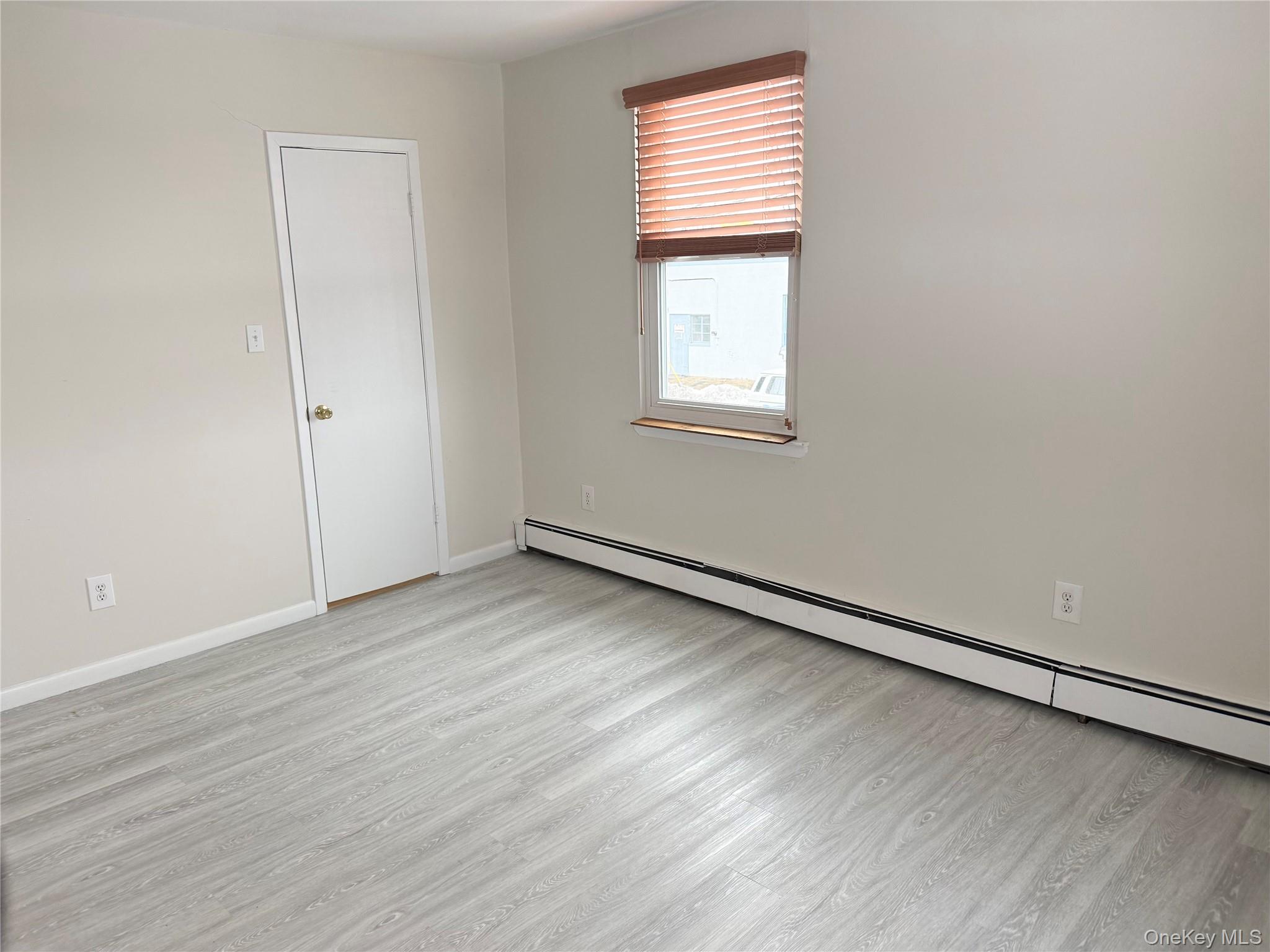 #11 photo, 3 Toms Point Lane, מחוז נסאו Port Washington , NY 11050