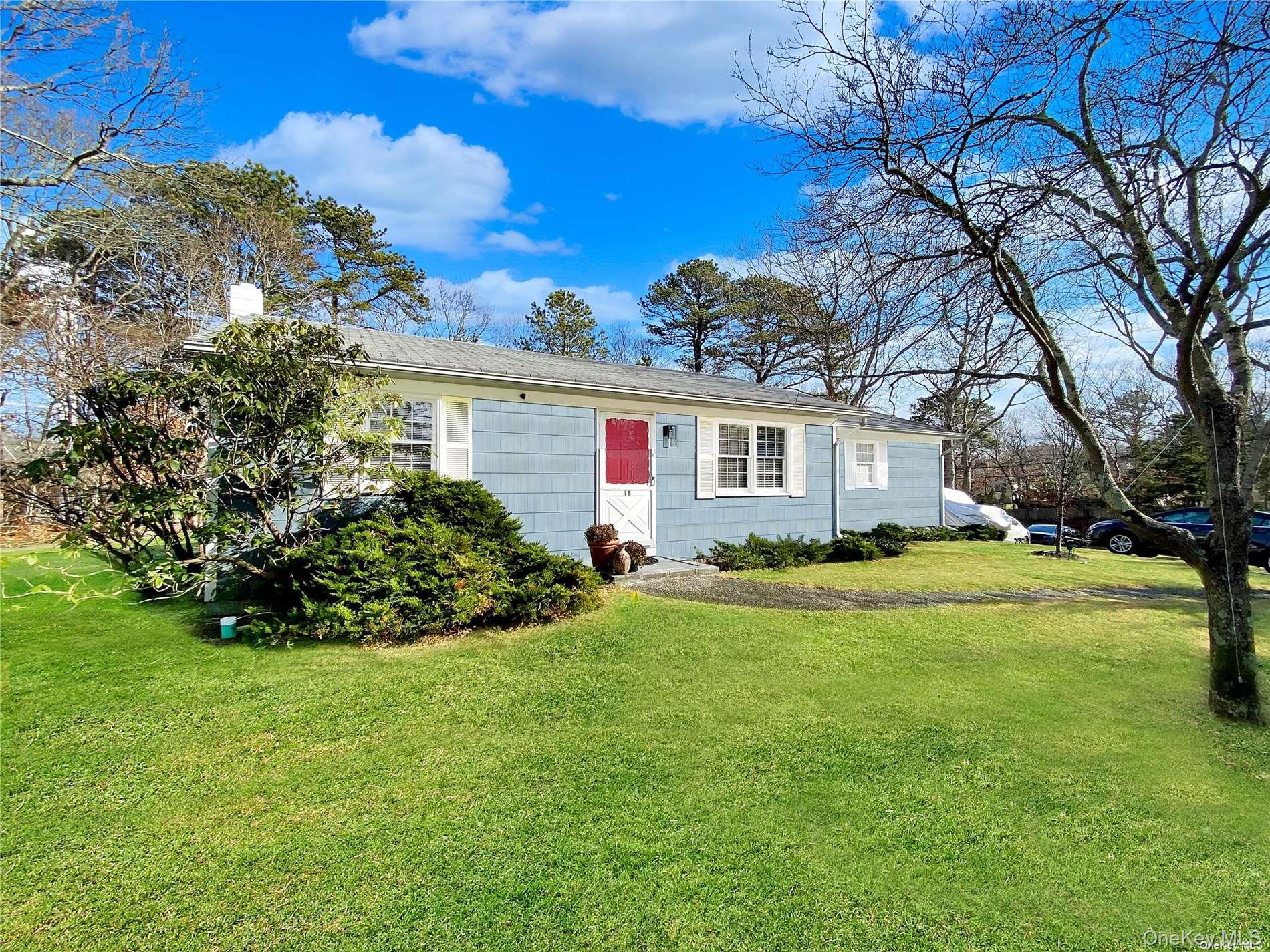 #13 photo, 18 Old Riverhead Road, Hampton Bays , NY 11946