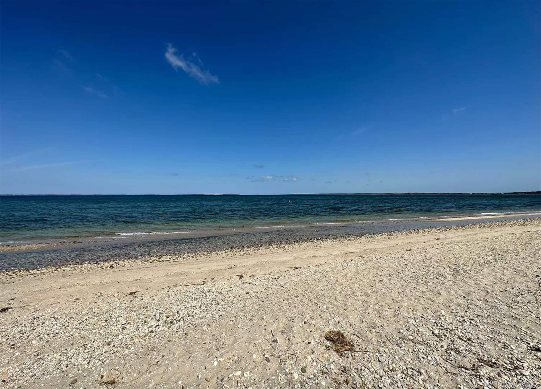 #15 photo, 18 Old Riverhead Road, Hampton Bays , NY 11946