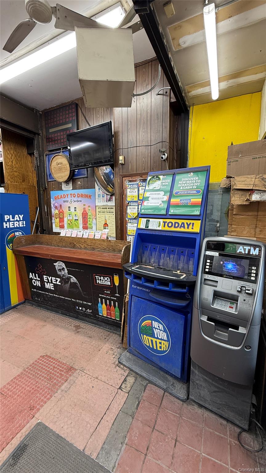 #4 photo, 90-69 Sutphin Boulevard, Jamaica , NY 11435