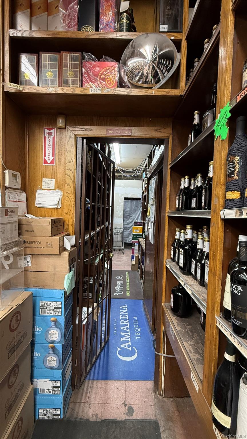 #5 photo, 90-69 Sutphin Boulevard, Jamaica , NY 11435