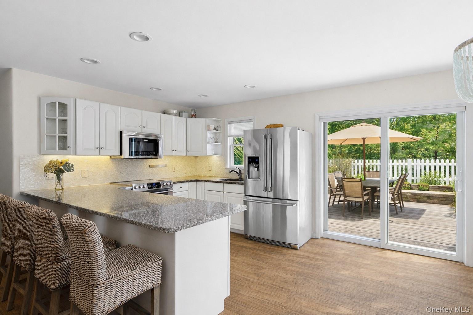 #3 photo, 11 Valley Street, 東長島 East Hampton , NY 11937