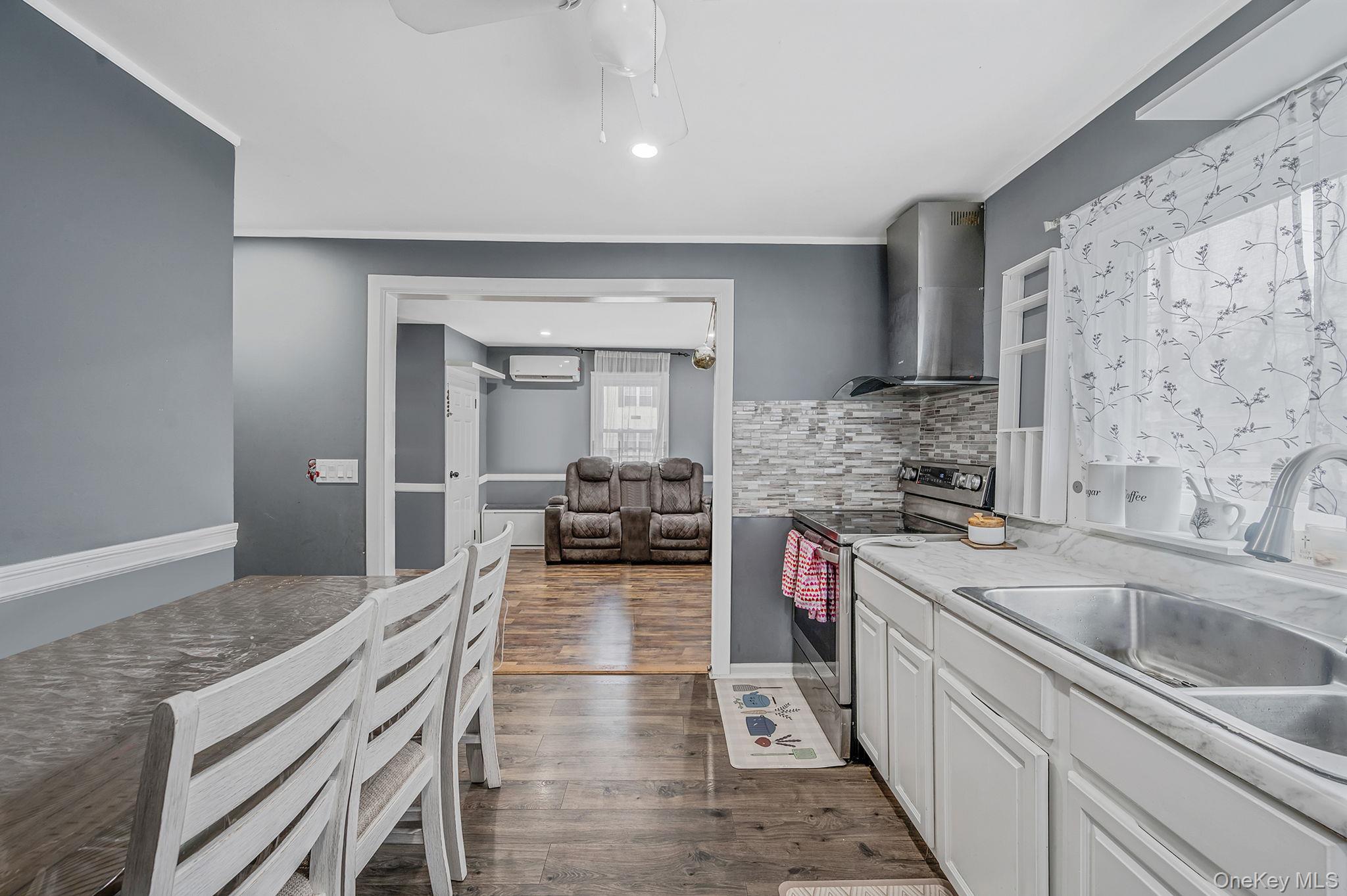 #10 photo, 26 Smith Street, Amityville , NY 11701