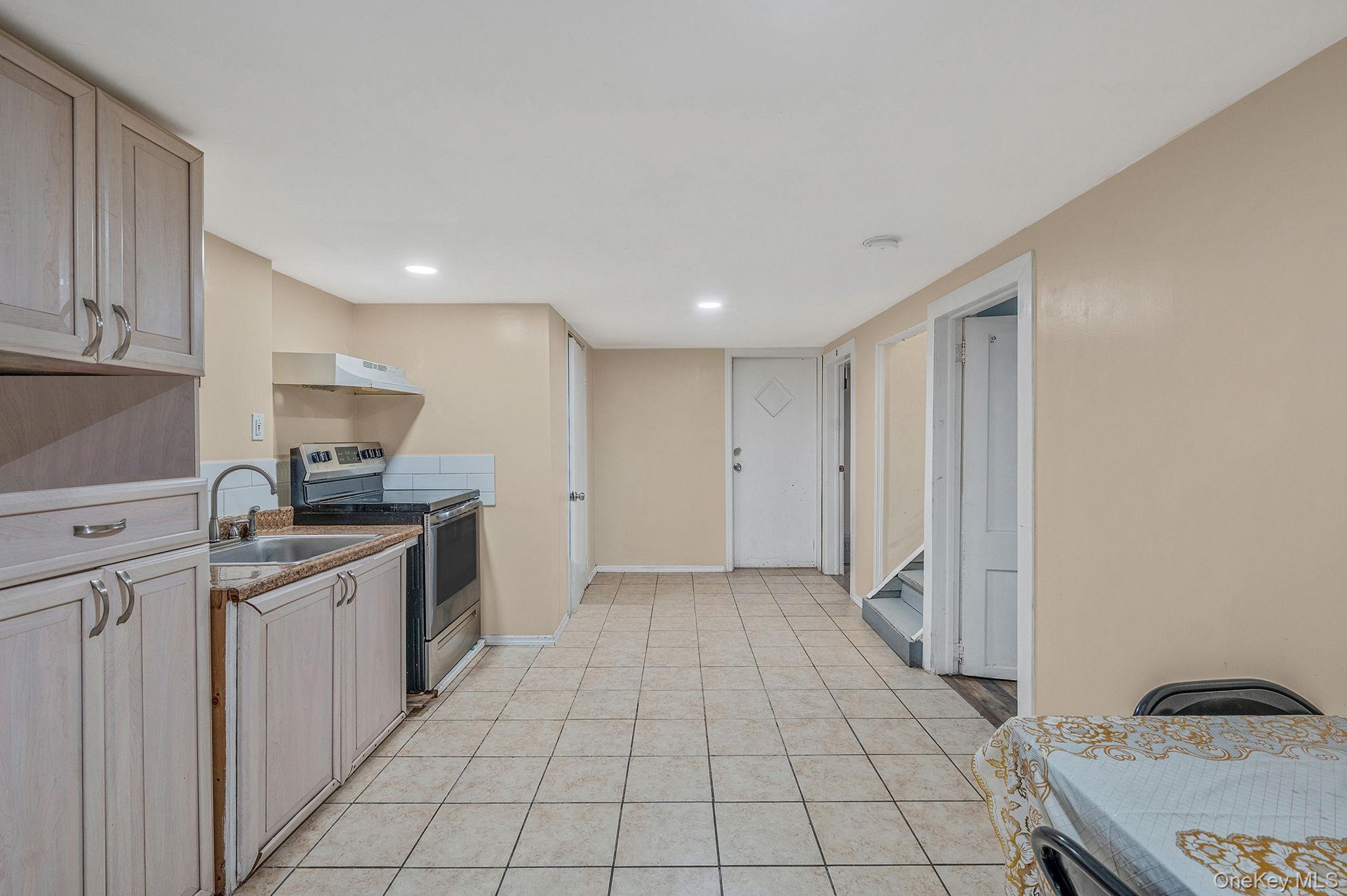 #20 photo, 26 Smith Street, Amityville , NY 11701