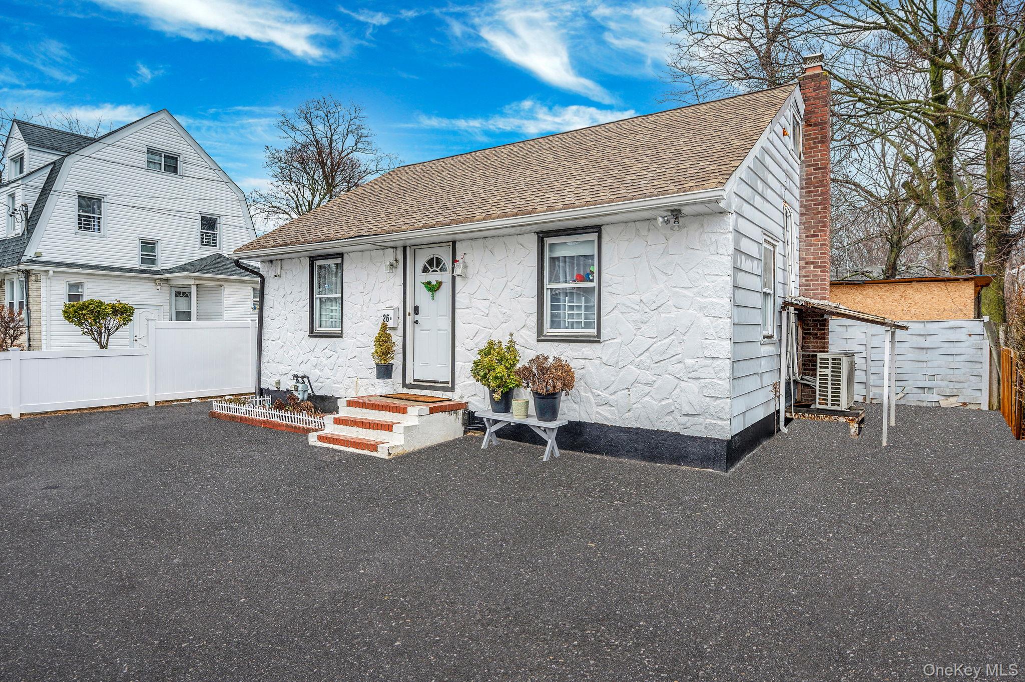 #3 photo, 26 Smith Street, Amityville , NY 11701