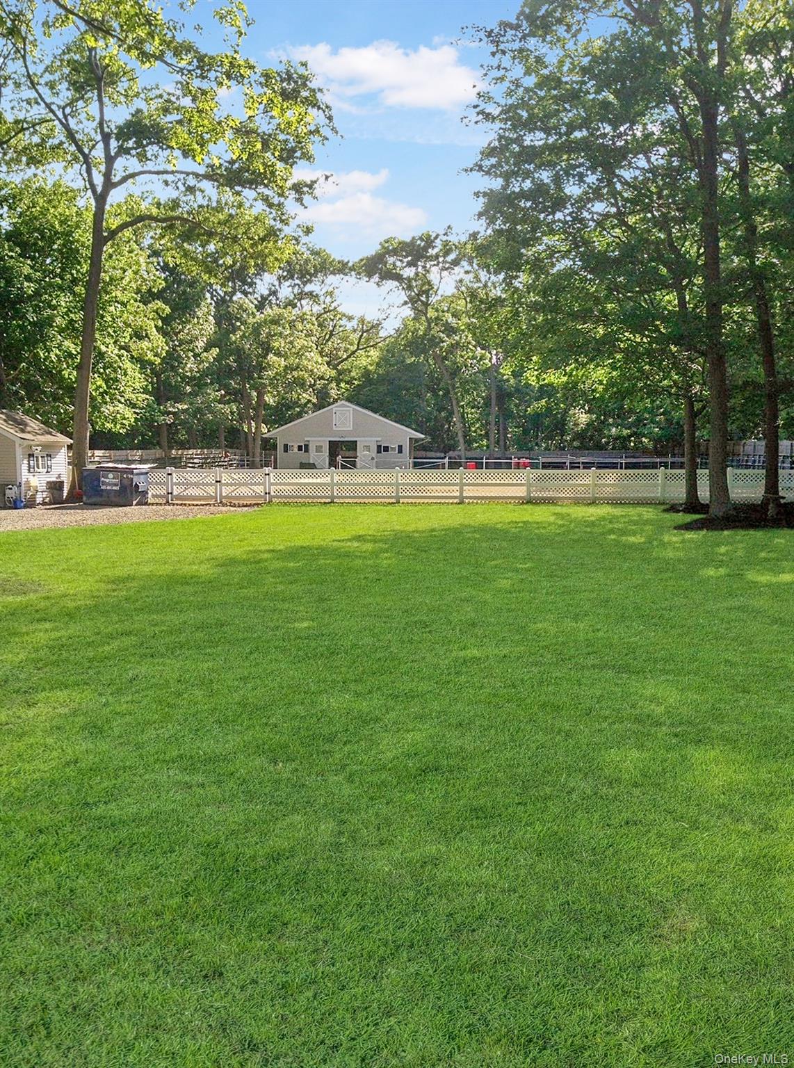 #5 photo, 14 Hillside Avenue, Saint James , NY 11780