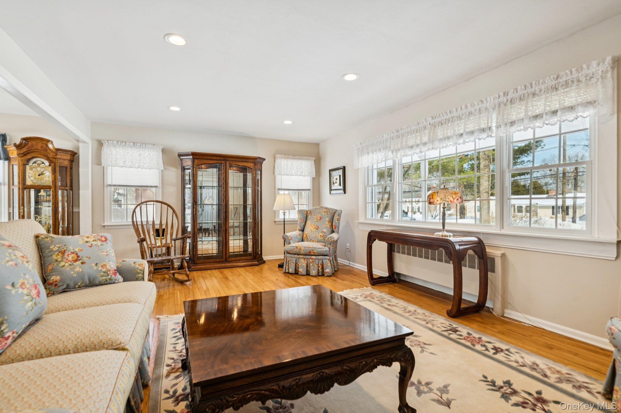 #9 photo, 14 Hillside Avenue, Saint James , NY 11780