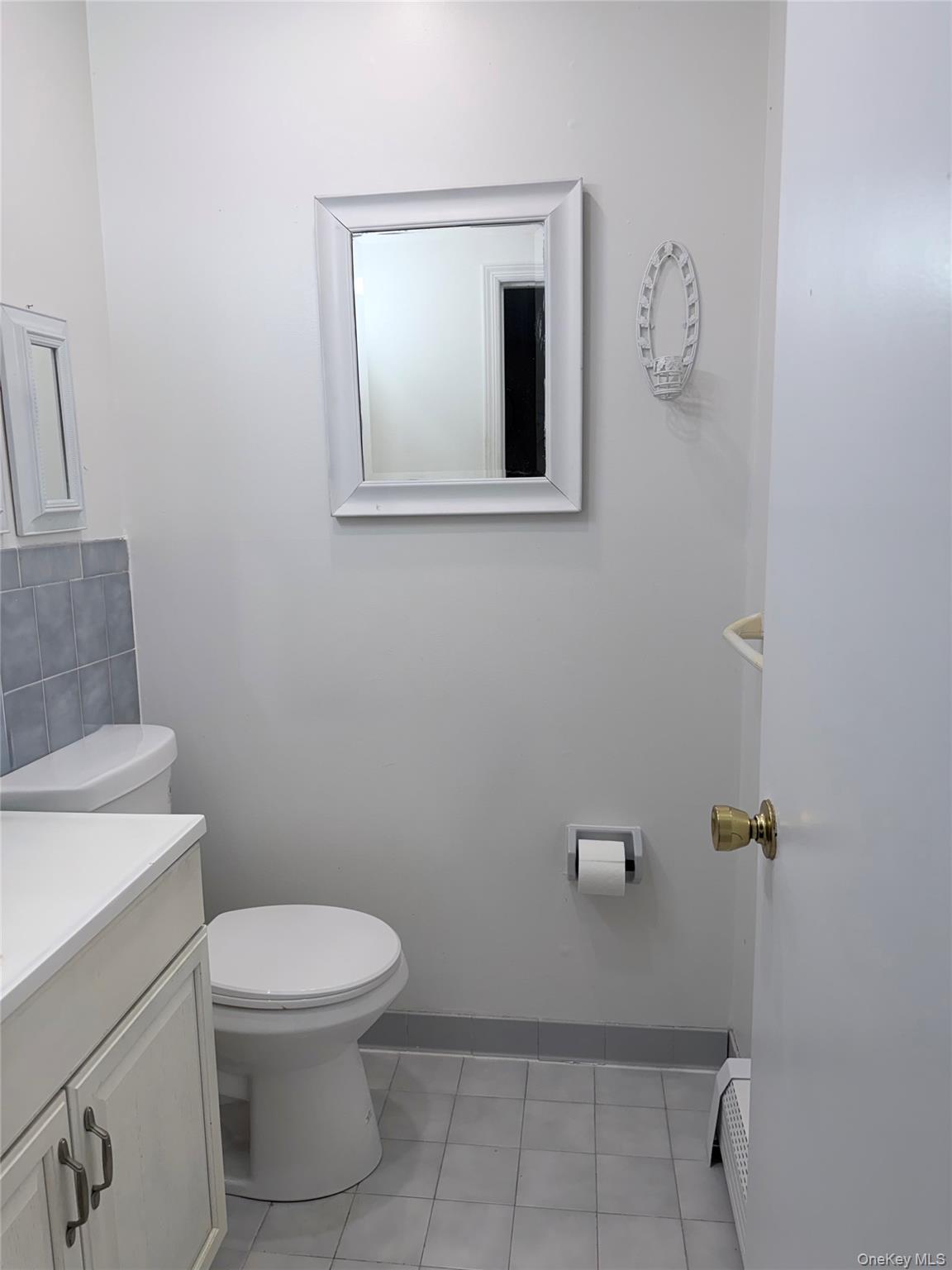 #15 photo, 23 Gray Avenue, Саффолк ‖ Medford , NY 11763