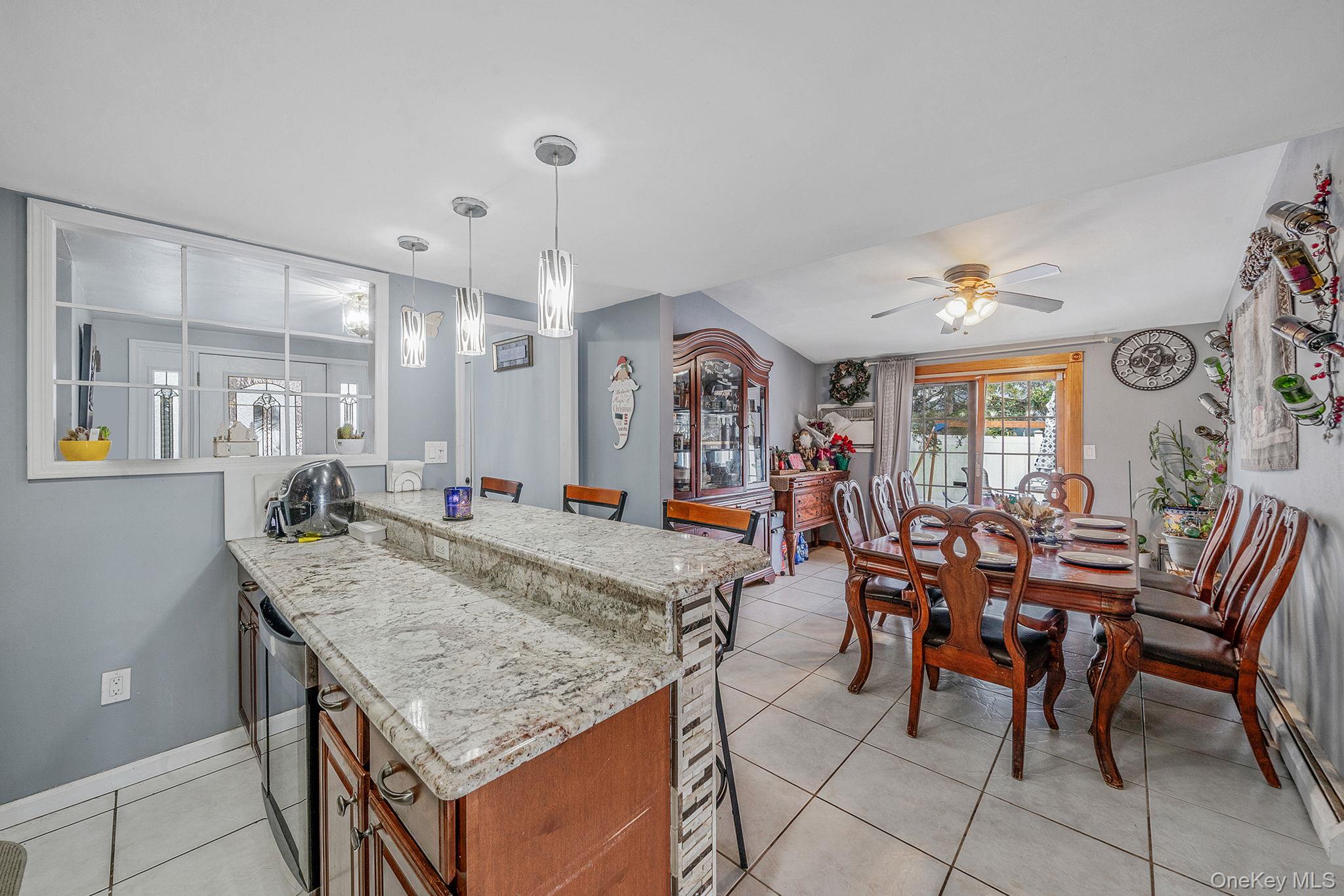 #9 photo, 54 Pacific Avenue, 롱 아일랜드 Deer Park , NY 11729