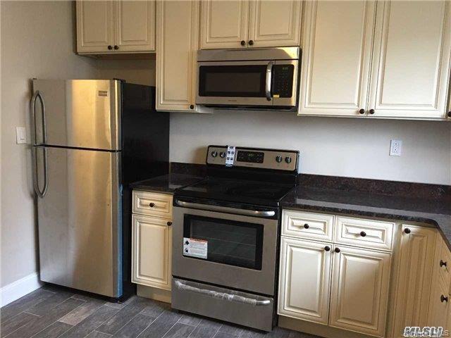 #2 photo, 26 W Pine Street, Islip , NY 11751