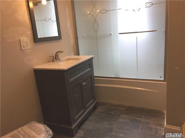 #4 photo, 26 W Pine Street, Islip , NY 11751