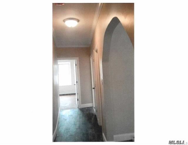 #9 photo, 26 W Pine Street, Islip , NY 11751