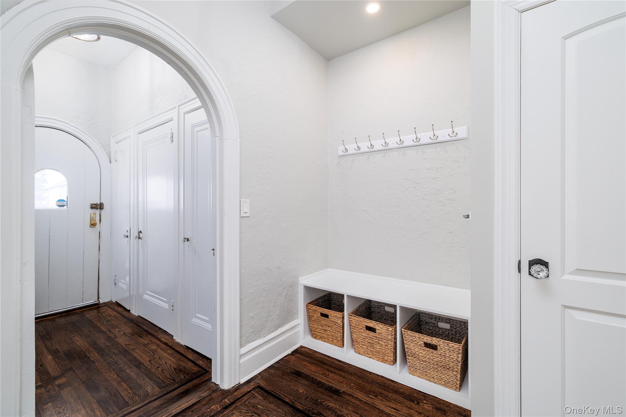 #10 photo, 41 W Penn Street, מחוז נסאו Long Beach , NY 11561