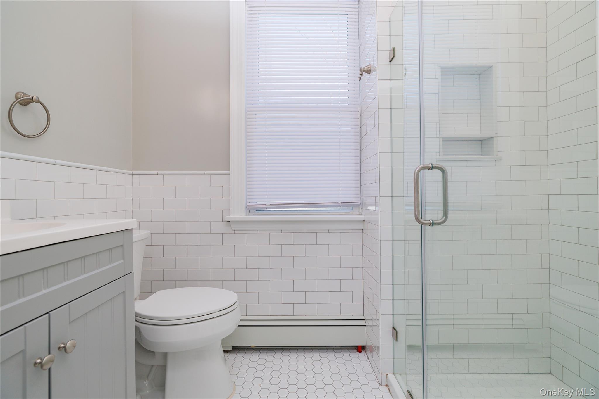 #11 photo, 41 W Penn Street, מחוז נסאו Long Beach , NY 11561