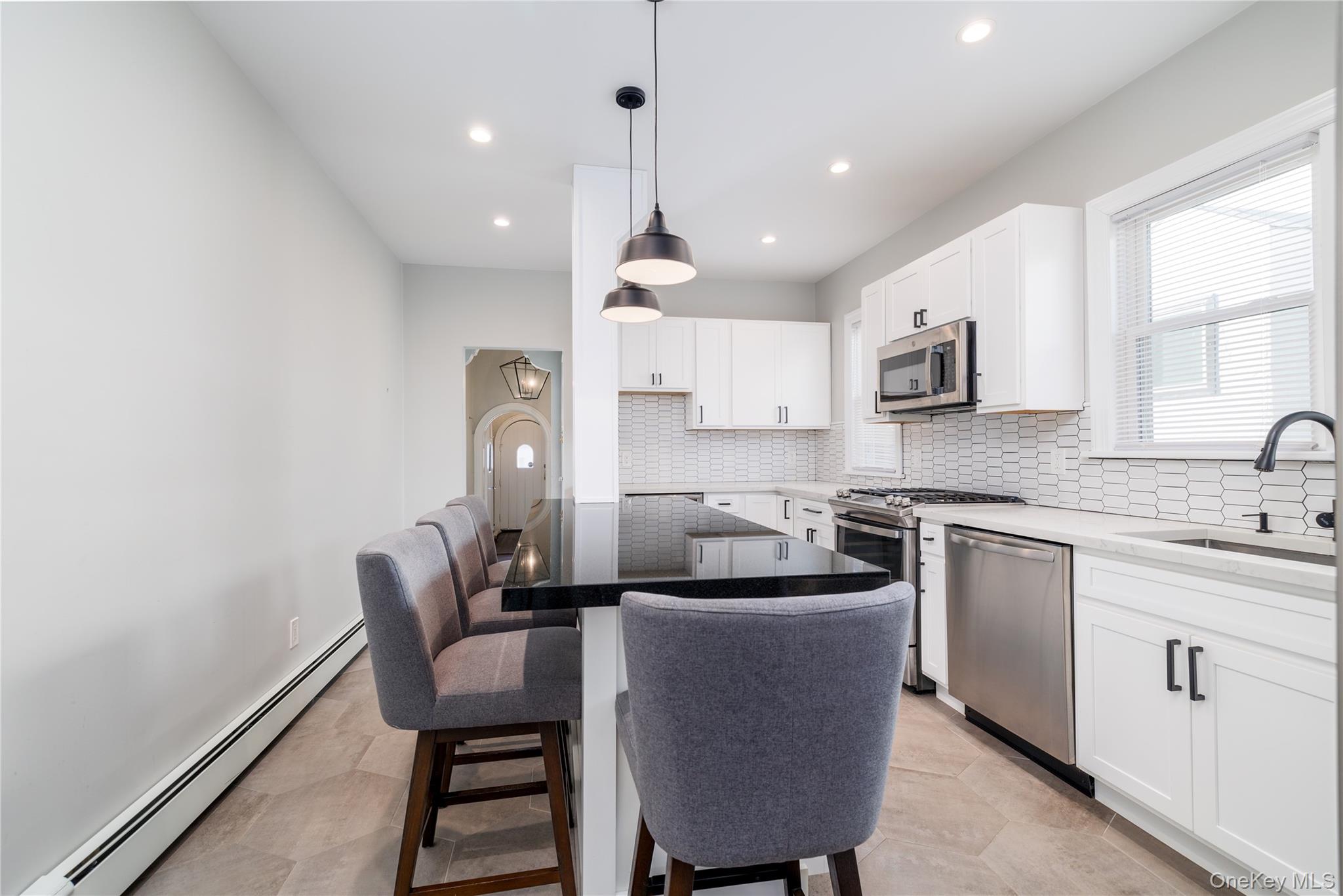 #7 photo, 41 W Penn Street, מחוז נסאו Long Beach , NY 11561