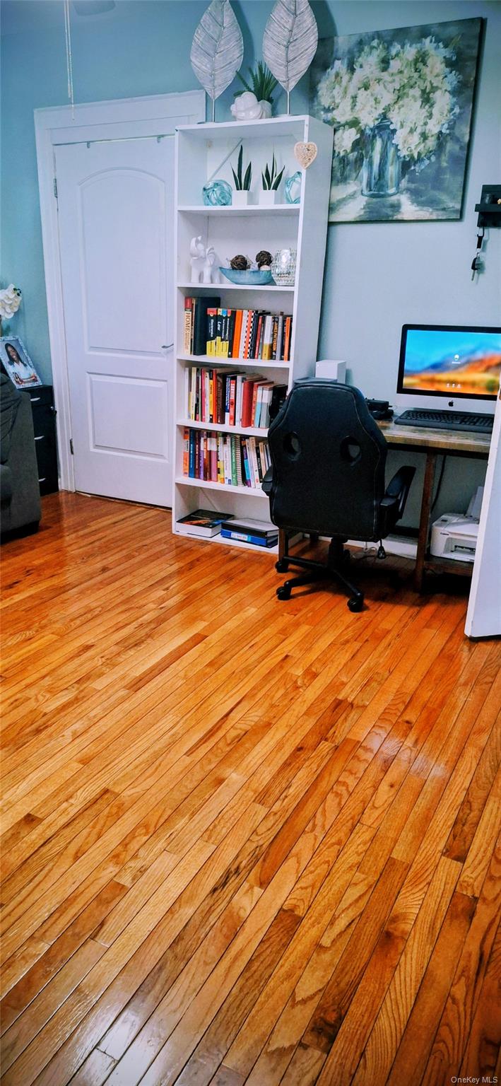 #12 photo, 13724 233rd Street, Куинс ‖ Rosedale , NY 11422